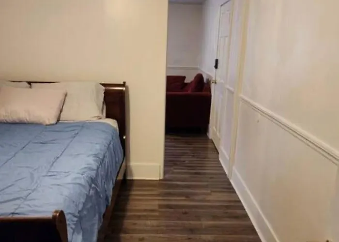 R1 Two Bedroom Апартаменты